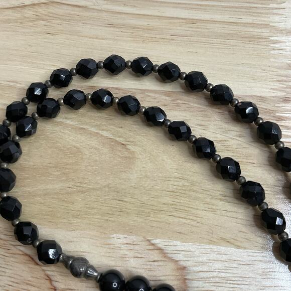 Vintage Necklace Natural Mother of pearl / black onyx / Sterling 24" Estate - Picture 10 of 11